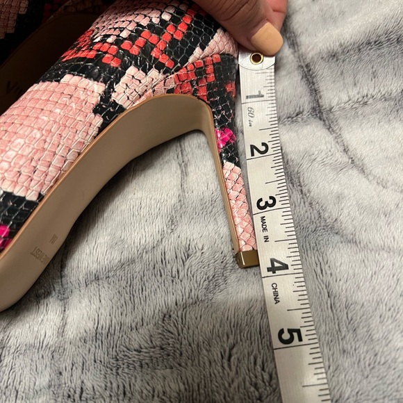 Nine West snake print heels - Picture 5 of 7